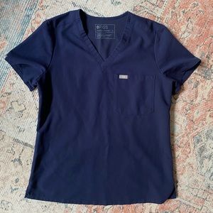 FIGS Catarina One Pocket Scrub Top